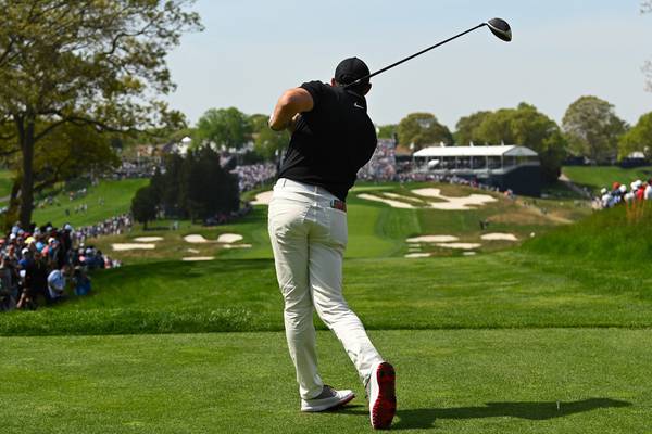 Rory McIlroy digs deep at Bethpage to change his weekend plans
