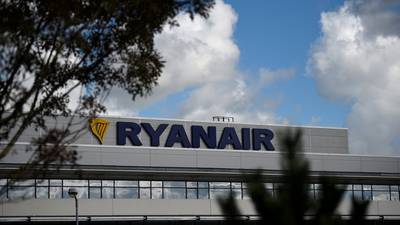 Letters to Ryanair crew reveal punishment for missing targets