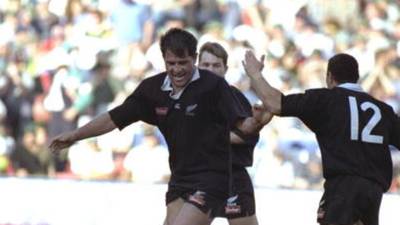 RWC #25: Zinzan Brooke drops outrageous goal against England