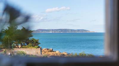 Sandycove €3.5m luxury at the water’s edge