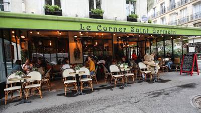 Coronavirus: Bars and cafés in Paris to close for two weeks