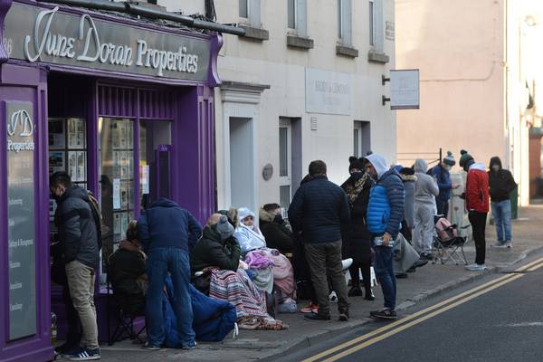 More than 30 people queue overnight to secure property in Carlow