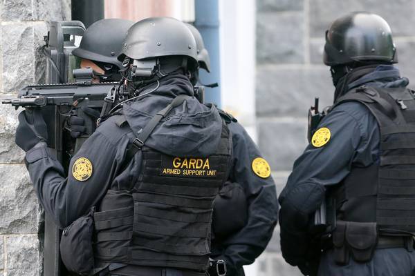 Gardaí seize pistols as part of investigation into Dublin gang