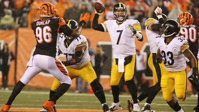 Steelers leave it late to beat Bengals in ill-tempered match