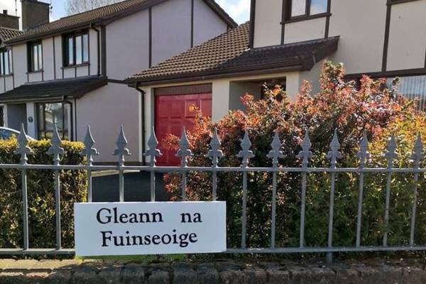 Council tells pensioner (85) she faces prosecution over Irish language sign