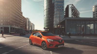 New Renault Clio gets Megane styling with high-gloss new interior
