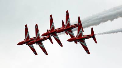 RAF Red Arrows draw 90,000 to Bray Air Display