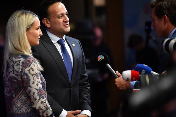 Taoiseach uses copy of ‘The Irish Times’ at Brussels dinner to emphasise Border issue