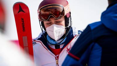 Mikaela Shiffrin, still without a medal, is disqualified from her best event