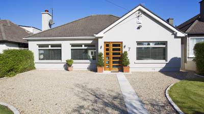 Bungalow in Killiney with large garden