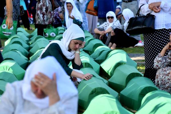 Dáil marks 25th anniversary of Srebrenica massacre