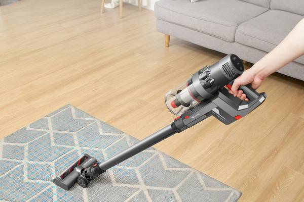 Proscenic P11: Hoovers and mops your floors in one fell swoop