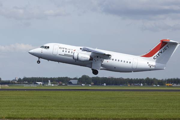 CityJet expects  jobs losses over  London City base downsizing