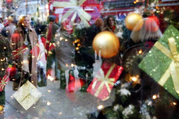 Shoppers cautious in the run-up to Christmas