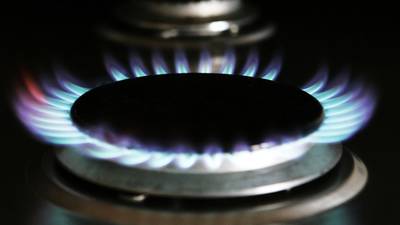 Wholesale energy prices fall as mild weather sees demand drop