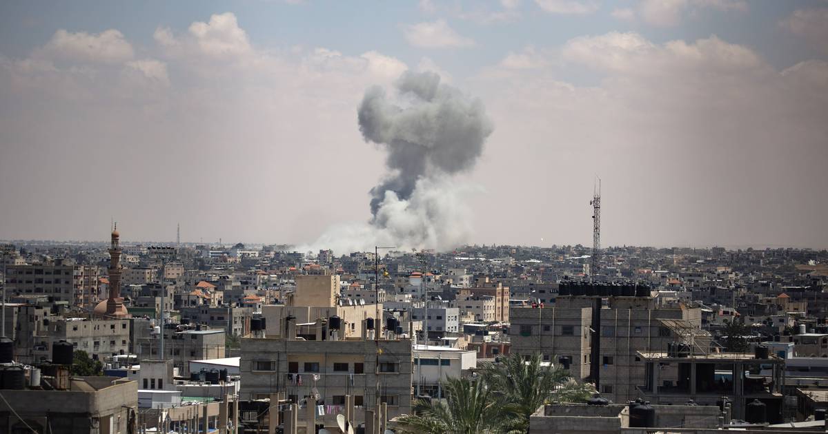 Israël contrôle le poste frontière de Rafah, fermant ainsi la route vitale de l’aide vers la bande de Gaza – The Irish Times
