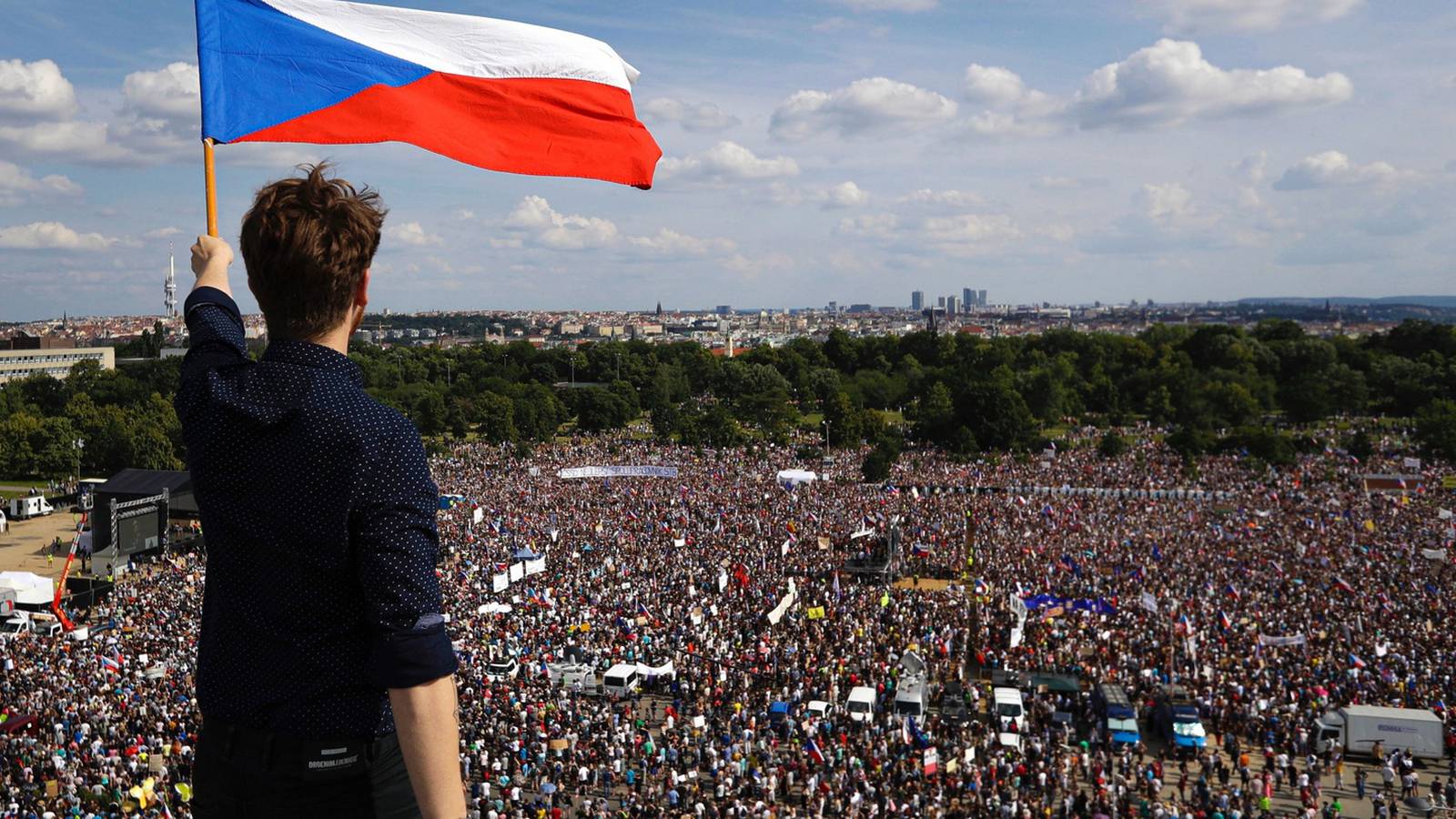 Чехия экономисты. Czech protest. Митинг как называется
