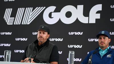 Phil Mickelson will not join colleagues in quitting PGA Tour despite LIV Golf involvement