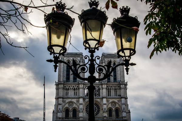 Children close to Notre Dame Cathedral show high levels of lead