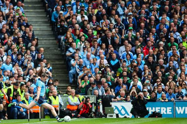 Kerry get so much right but 14-man Dublin hold firm to keep five alive