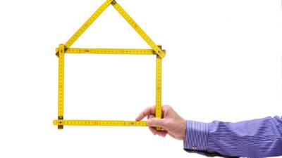 How can we tell if the measurements of a property are accurate?