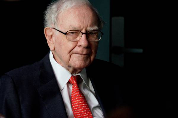 Warren Buffett backs Occidental bid for Anadarko with $10bn