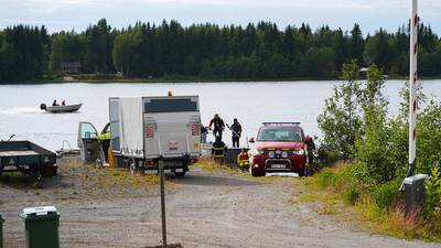 Nine dead as plane carrying parachutists crashes in Sweden