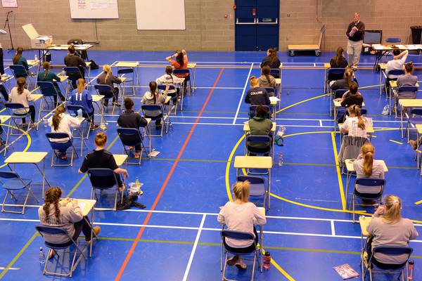 Leaving Cert postponed until late summer; Junior Cycle replaced with class tests
