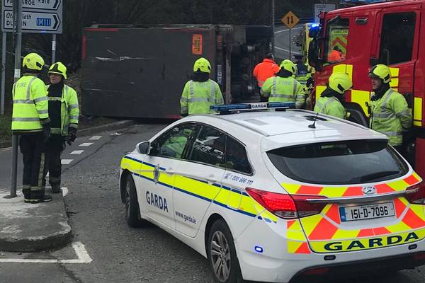 Overturned truck outside Bray causing traffic delays in area