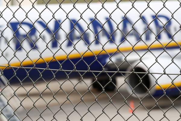 Trade union insists Ryanair offer direct employment to pilots
