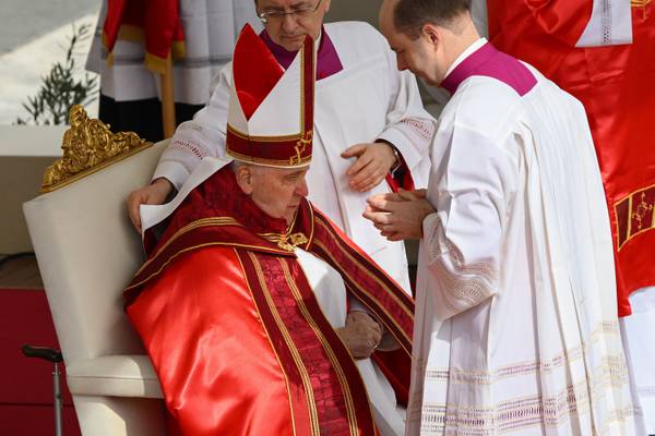 Pope Francis attends Palm Sunday service after hospital stay