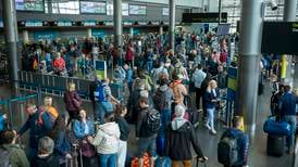 Bank holiday travellers face one-hour queue to get through security - DAA 