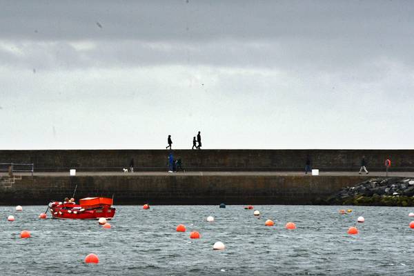 Teenager hospitalised following assault at Howth pier
