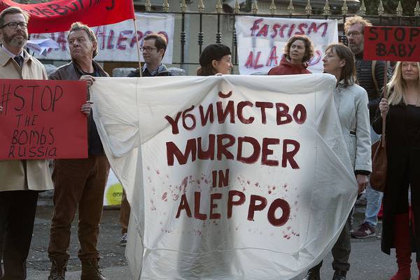 Protesters against Aleppo bombing return to Russian embassy