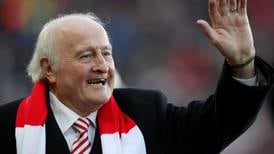 Former Ireland and Sunderland defender Charlie Hurley dies aged 87