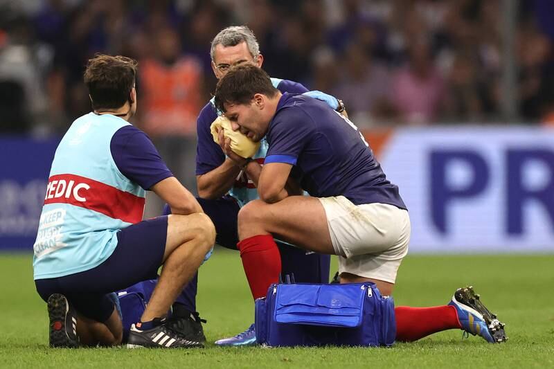 Antoine Dupont suffers facial fracture and is likely to miss Rugby World Cup quarter-finals