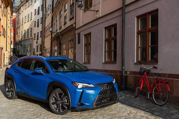 Lexus seeks slice of small crossover market with new UX hybrid