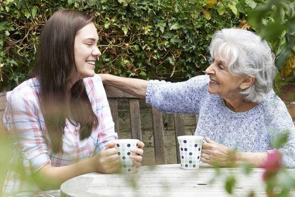 Dementia: keeping friendships alive when memories fade