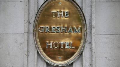 Gresham waitress let customer leave without paying bill
