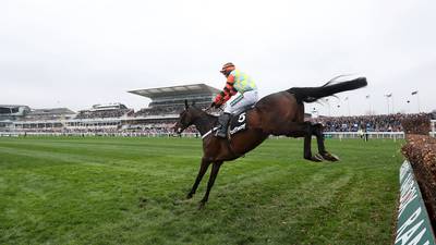 Might Bite impresses as Henderson enjoys Grade One treble at Aintree