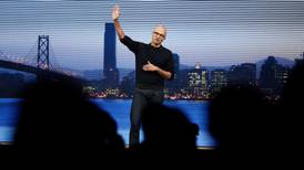 Microsoft woos developers as focus shifts to mobile and cloud