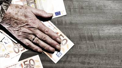 Irish pension savers lose 3.7% amid Q1 market volatility