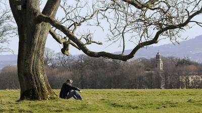 Spring due this weekend but do not shed the woollies yet