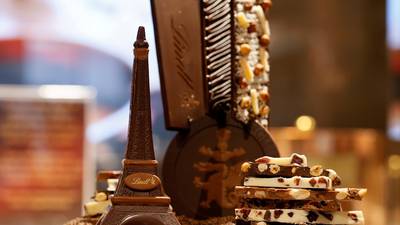 Swiss chocolate maker forecasts slowing revenue growth