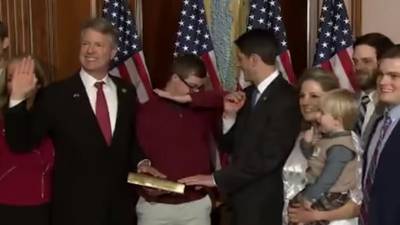 US speaker Paul Ryan stops teenager dabbing during swearing-in