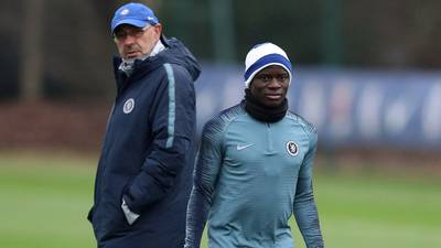Chelsea players called in for individual Sarri meetings after Tottenham debacle