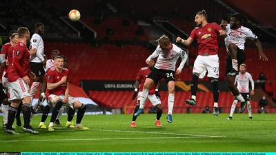 Kjær takes advantage after Man United fail to take care from late corner