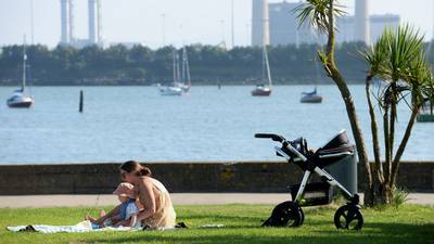 Temperatures to hit 26 degrees as warm spell looks set to continue
