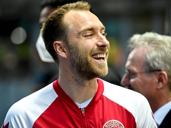 Christian Eriksen agrees to Manchester United move on three-year contract