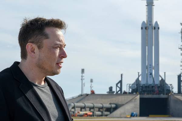 SpaceX joins race to make web truly worldwide